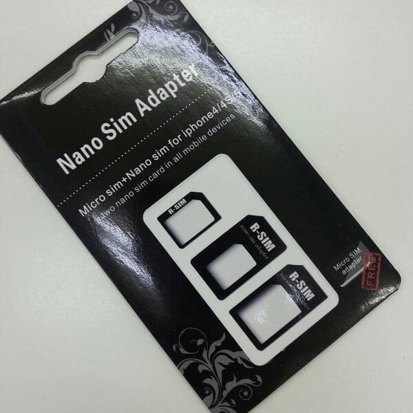 ドコモのiPhone6 PlusのナノSIMカードを変換アダプタ使ってNexus5のマイクロSIMに差し替えてみた  ラブグアバ