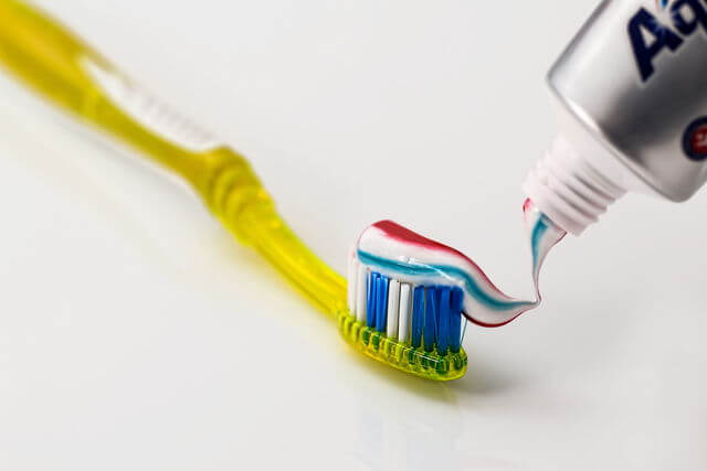 歯磨き 歯ブラシ